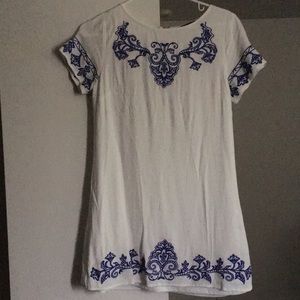 Lulus white dress with blue embroidery